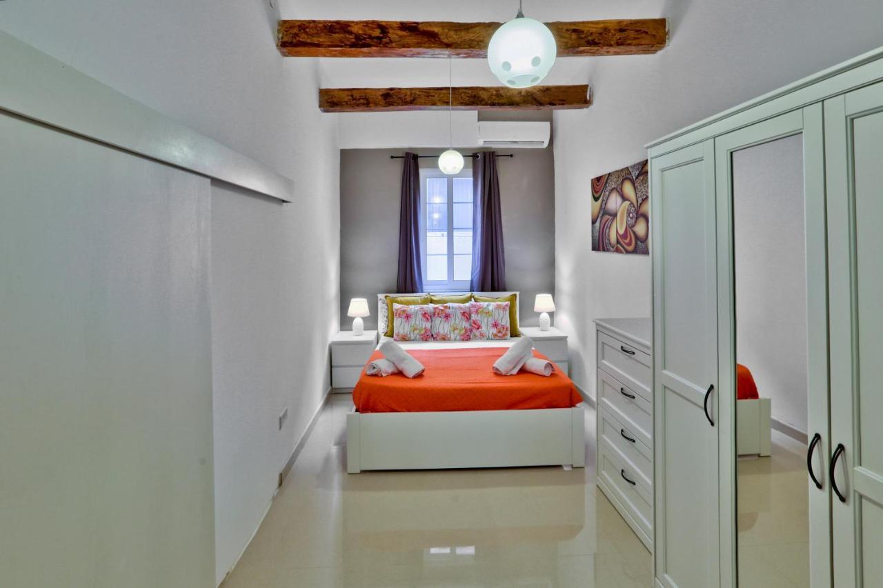 Charming Valletta 1 Bedroom Apartment Off Republic Street Sleeps 4 מראה חיצוני תמונה