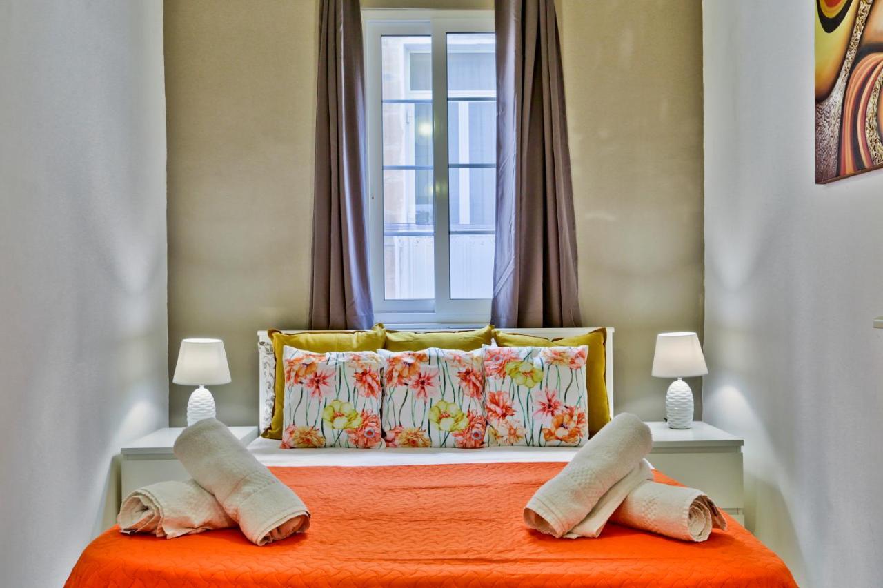 Charming Valletta 1 Bedroom Apartment Off Republic Street Sleeps 4 מראה חיצוני תמונה